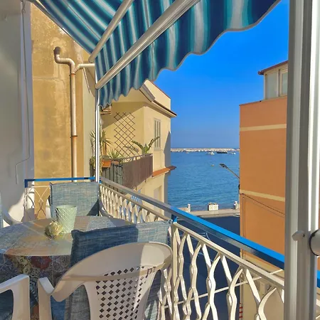 Frontemare Da Anna * Giardini Naxos