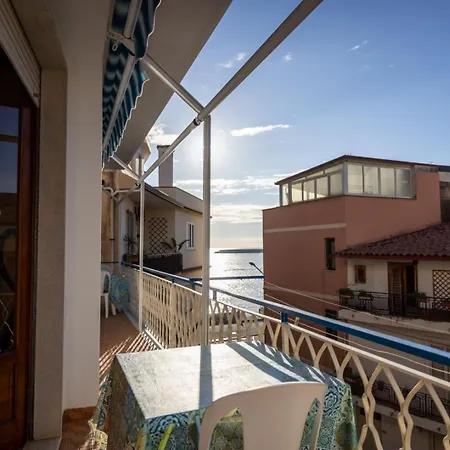 Frontemare Da Anna *