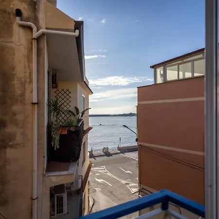 Frontemare Da Anna * Giardini Naxos