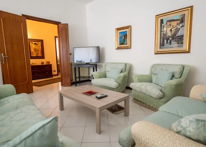 Frontemare Da Anna Apartment *