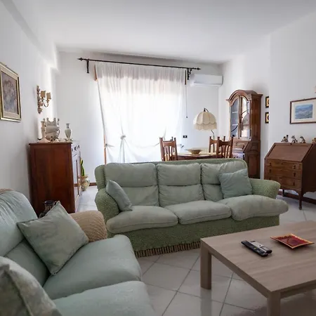 Frontemare Da Anna *