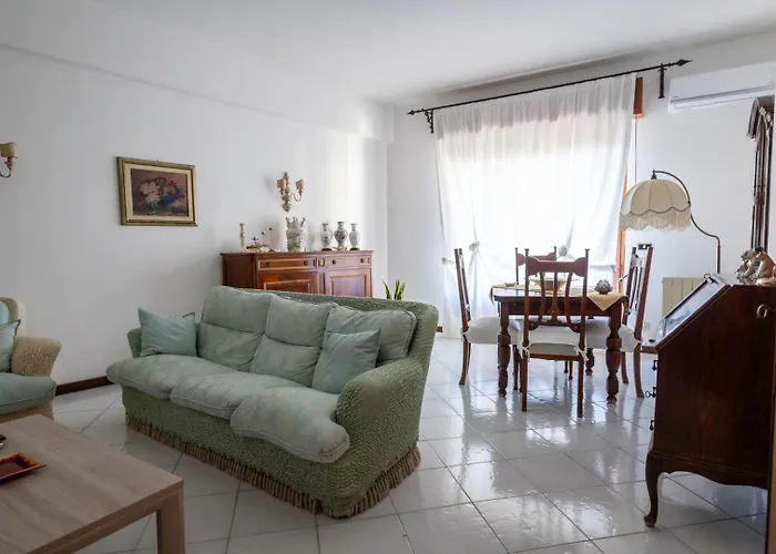 Frontemare Da Anna Apartment *