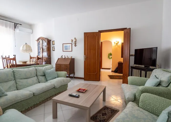 Frontemare Da Anna Apartment *